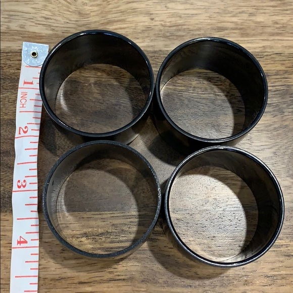 Set of 4 vintage black napkin rings - Picture 3 of 3